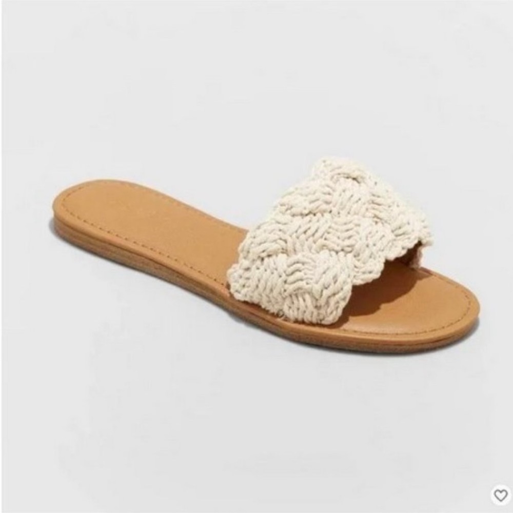 Women’s Rosie woven slide sandals Universal Thread Almond size 6.5